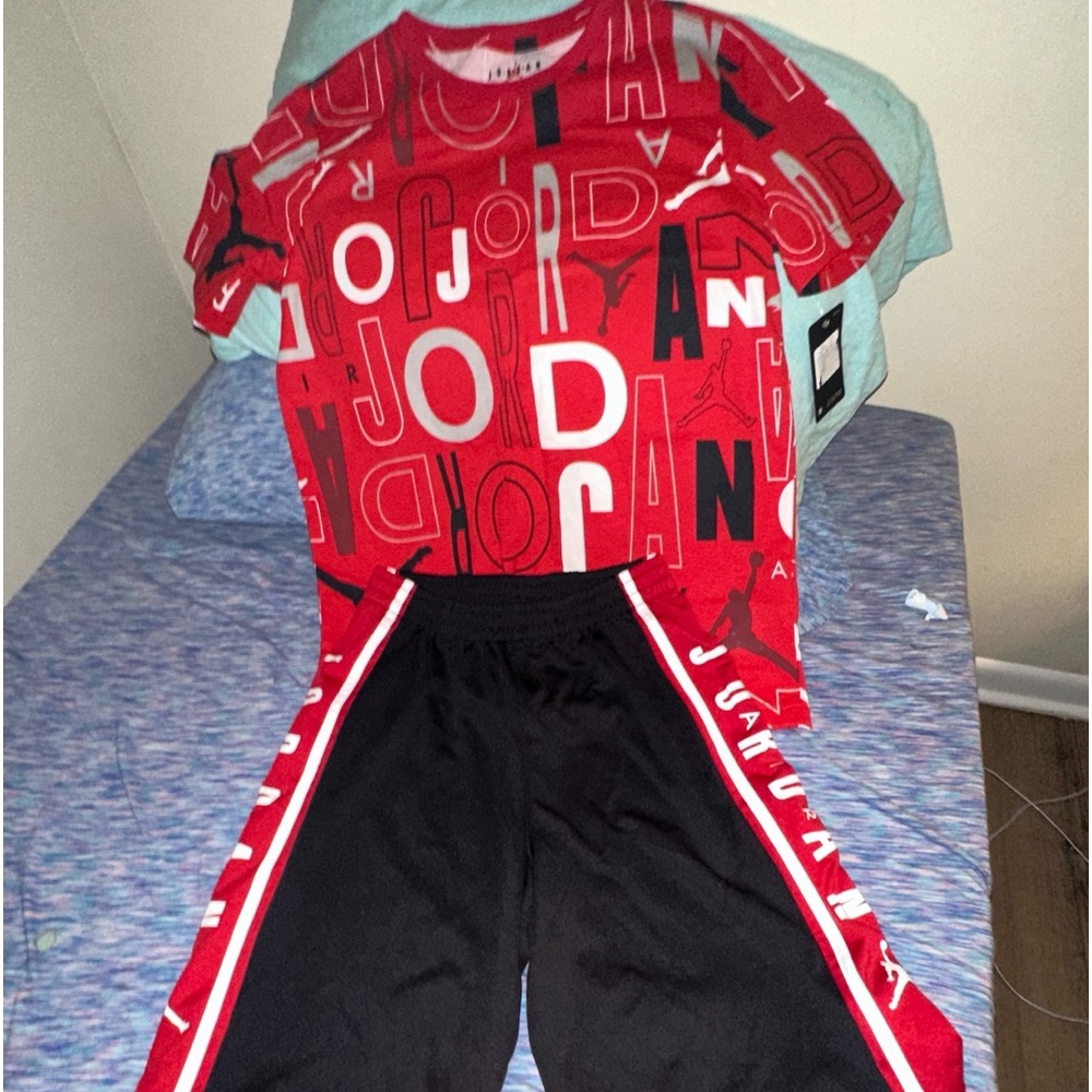 Big Boys Jordan Outfit YXL